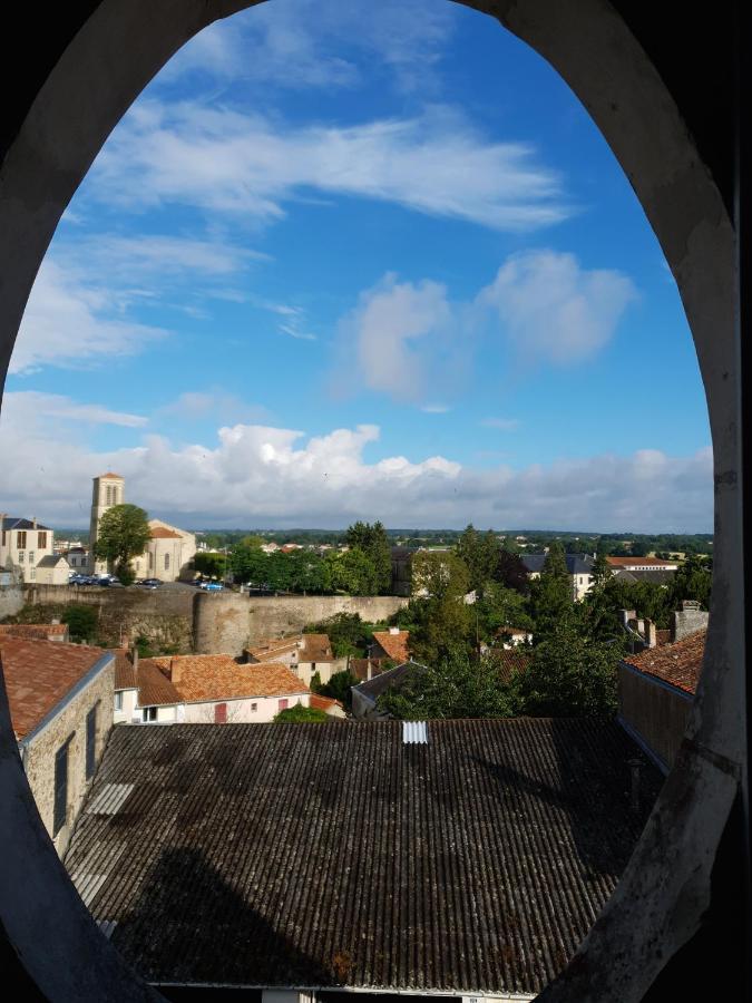 Les 5 Escales Parthenay Exterior foto