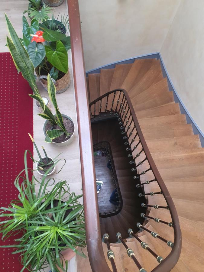 Les 5 Escales Parthenay Exterior foto
